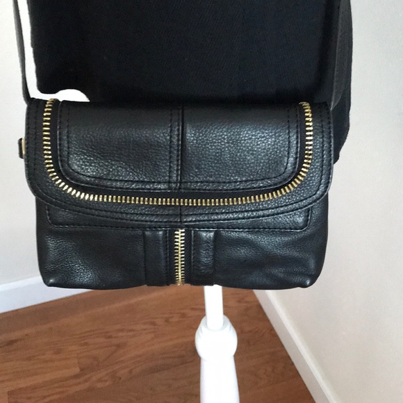 B. Makowsky leather crossbody clutch black - Picture 2 of 4